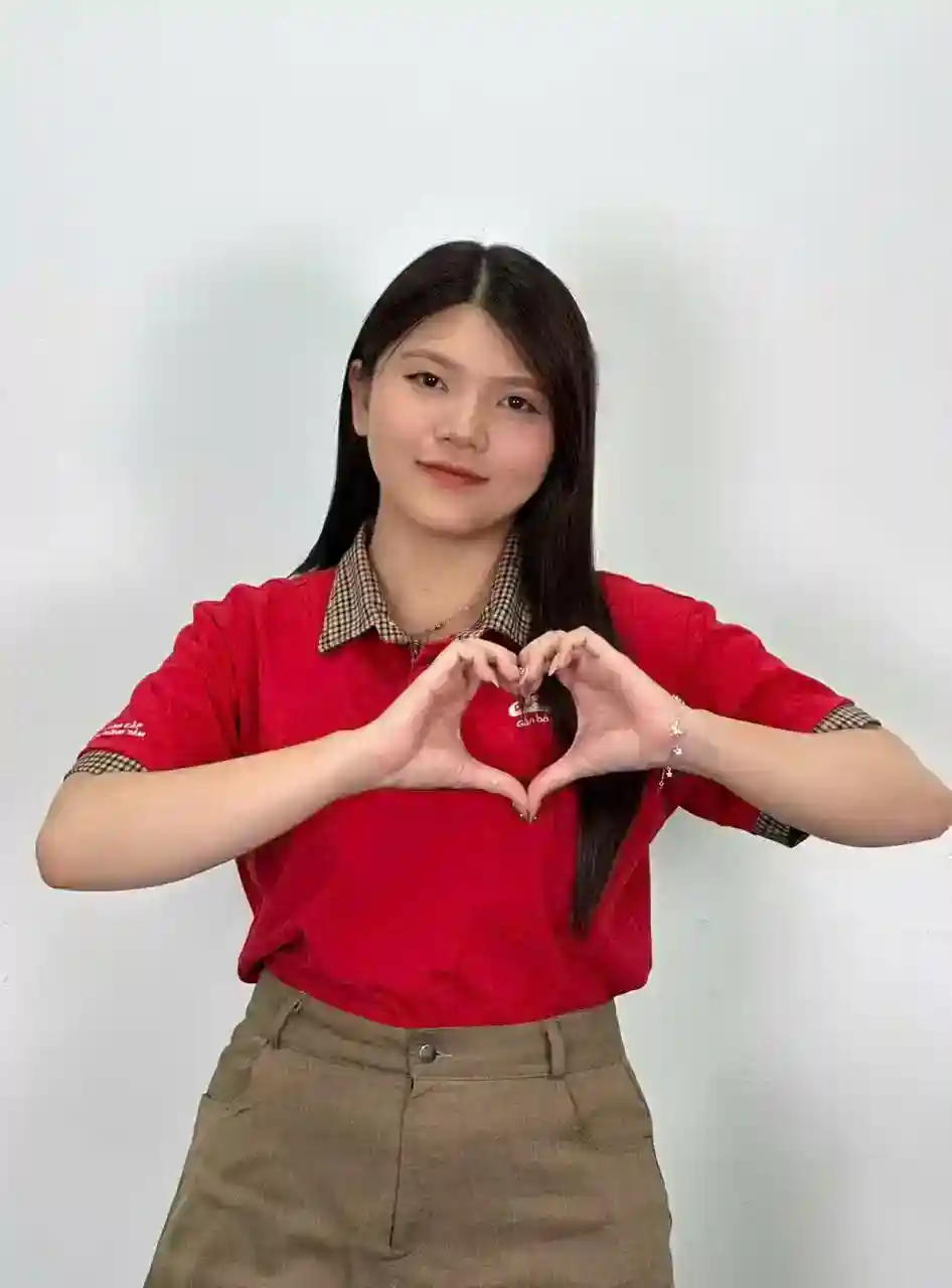 Ngạc Ngọc Tường Vy